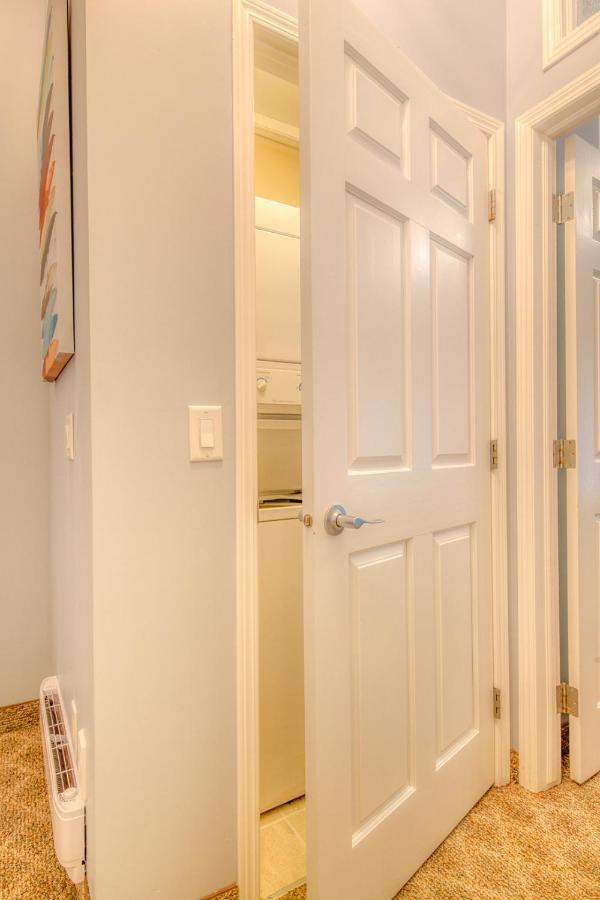 Beautiful Newly Reno 2Bdm 2 Bth Sleep Up To 6 Adults & Kids Mountain View Townhouse Suite Canmore Exterior photo